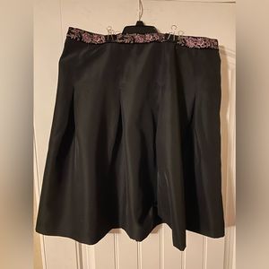 Women’s Merona Brand Black Skirt w/Lavender Embroidered Waist, 16